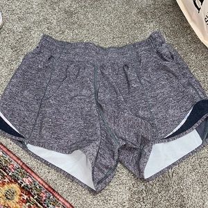 Lululemon Shorts Hotty Hot 4inch